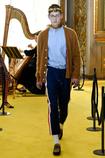 Look 101